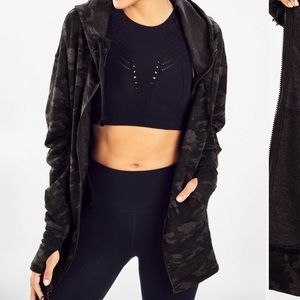 FABLETICS Leah Oversized Charcoal Camo Hooded Jacket XS Extra Small $75